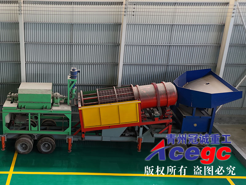 Portable trommel screen gold separating car with wheels